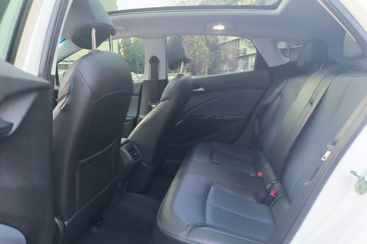 Used Buick Velite 6 2022 Plug-in Hybrid Connected Smart Edition
