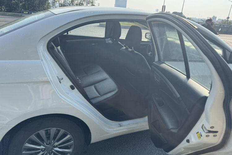 Used Suzuki Alivio 2015 1.6L Automatic Comfort Model
