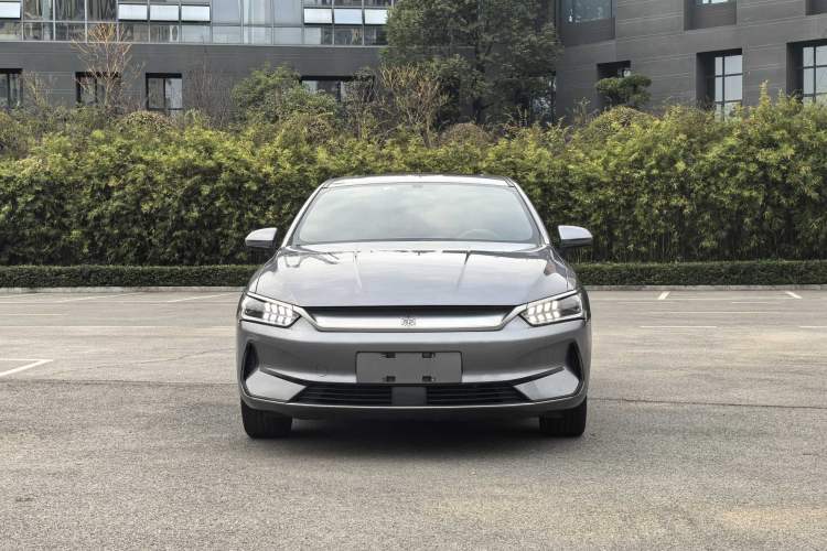 Used BYD Qin PLUS 2021 EV 400KM Luxury Model