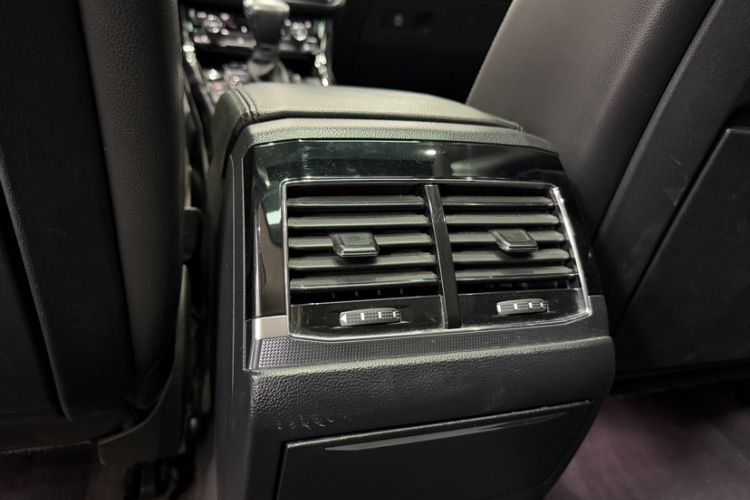 Used Volkswagen Phideon 2018 Revised Version 380TSI Two-Wheel Drive Business Edition
