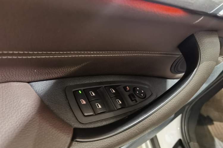 Used Volvo XC60 2018 T5 4x4 Zhiyi Edition
