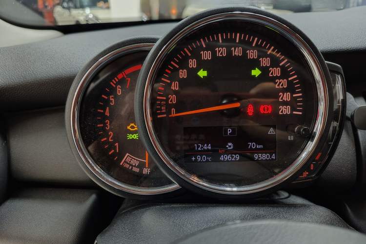 Used  MINI 2019 1.5T ONE
