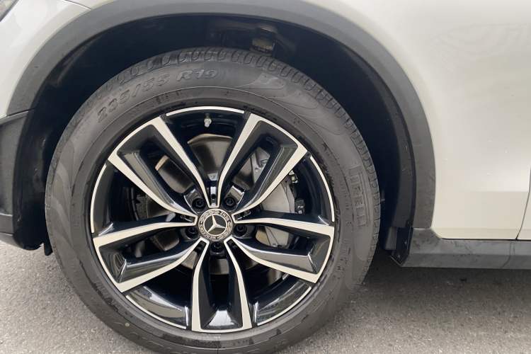 Used Mercedes-Benz GLC 2020 Facelift GLC 260 L 4MATIC Luxury Edition
