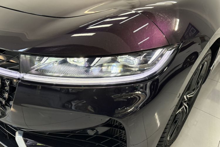 Used VOYAH PASSION 2024 PHEV Four-Wheel Drive Ultra-Long Range Flagship Model
