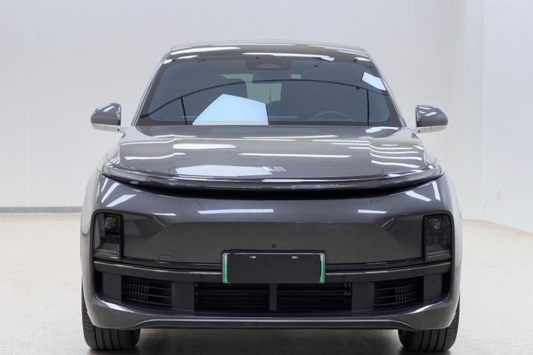 Used Li Auto L8 2023 Pro Model
