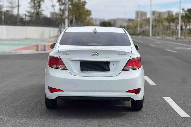 Used Hyundai Verna 2014 1.4L Automatic Smart GLS
