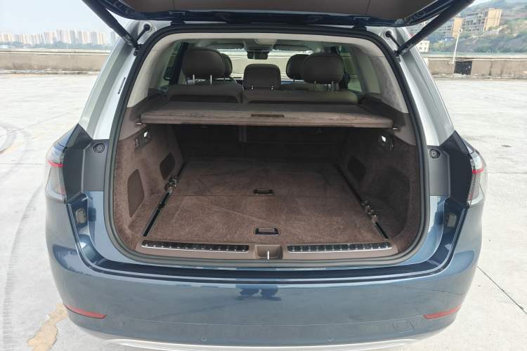 Used Hima AITO M9 2024 Range-Extended Ultra Version 52 kWh 5-Seater Model
