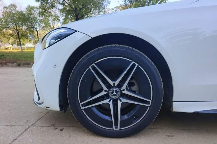 Used Mercedes-Benz C-Class 2023 Second Facelift C 260 L Starry Night Sports Edition
