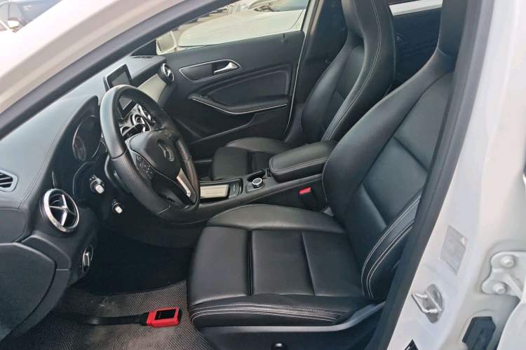 Used Mercedes-Benz GLA 2016 GLA 200 Fashion Model