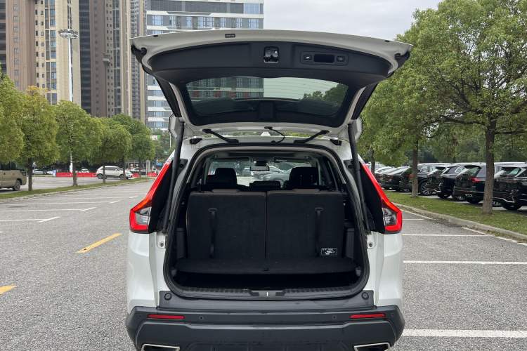 Used Honda CR-V 2023 240TURBO Two-Wheel Drive Deluxe Edition 7 Seats
