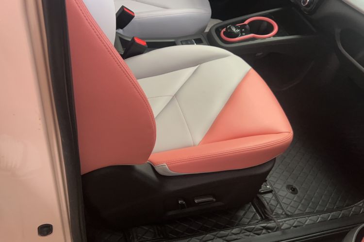 Used Chery Little Ant 2022 Restyled Version Sweet Pink Edition Half-Sugar Version 28.8 kWh 30 kW 301 km
