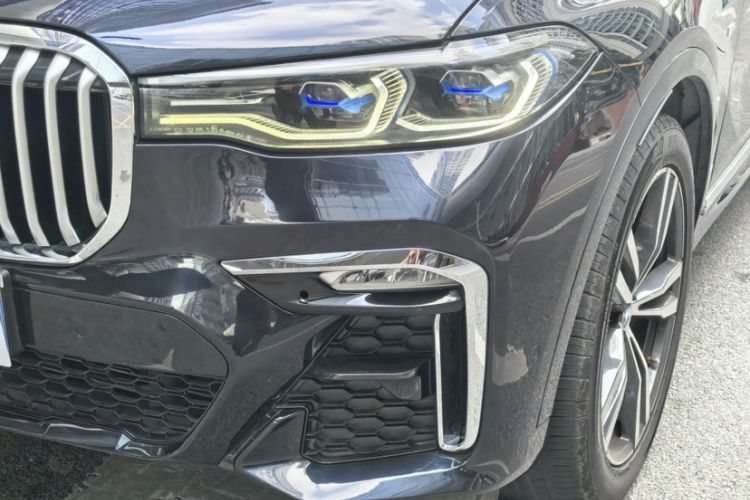 Used BMW X7 2020 xDrive40i Luxury M Sport Package
