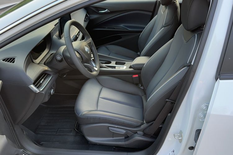 Used Buick Velite 6 2024 450km Range Commuter Version
