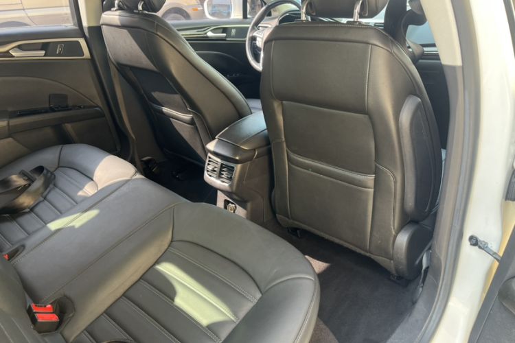 Used Ford Mondeo 2013 2.0L GTDi 200 Luxury Model
