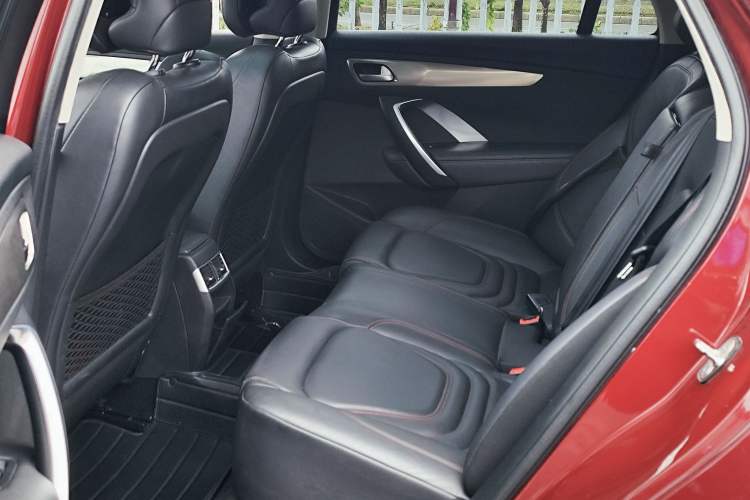 Used  4S 2018 30THP Dynamic Edition