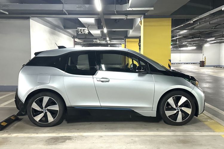 Used BMW i3 2016 Upgraded Deluxe Edition
