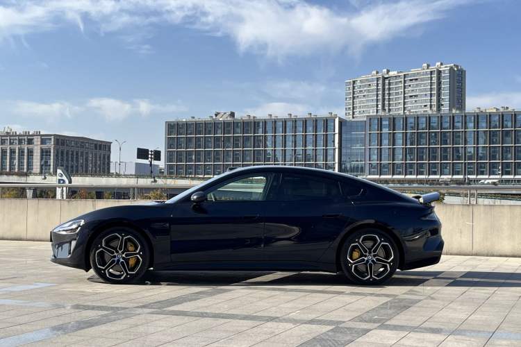 Used  SU7 2024 Rear-Drive Ultra-Long Range Advanced Pro-Level Intelligent Driving Version
