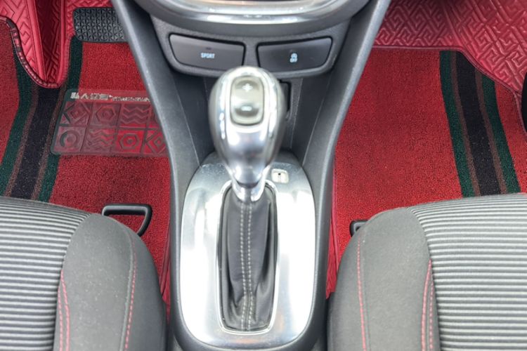 Used Buick Encore 2015 1.4T Automatic Two-Wheel Drive Urban Elite Version