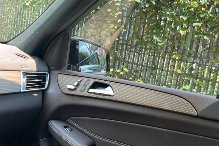 Used Mercedes-Benz GLE 2019 GLE 320 4MATIC Luxury Collection Edition
