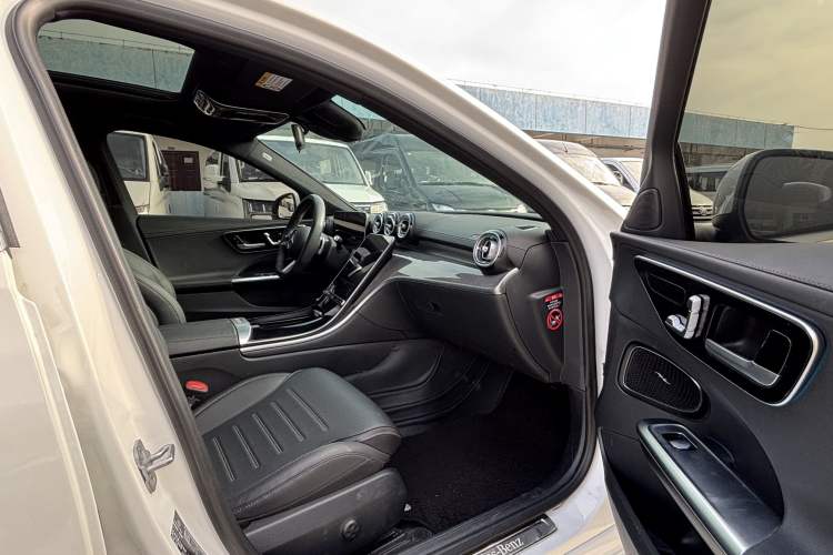 Used Mercedes-Benz C-Class 2024 Second Facelift C 260 L Sport Edition
