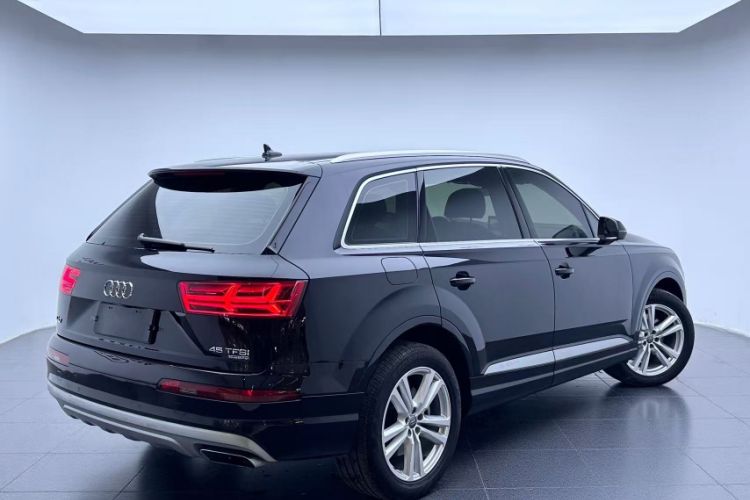 Used Audi Q7 2016 45 TFSI Technology Edition
