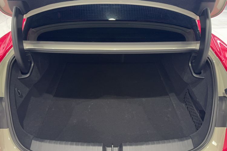 Used  SU7 2024 Rear-Drive Long-Range Intelligent Driving Version
