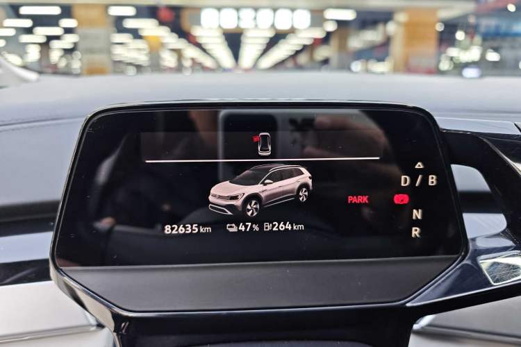 Used Volkswagen ID.6 CROZZ 2022 Long-Range PRO Edition
