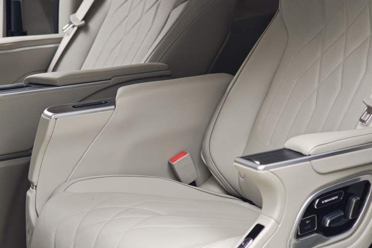 Used Buick GL8 2022 ES Landtrek 653T Comfort Edition
