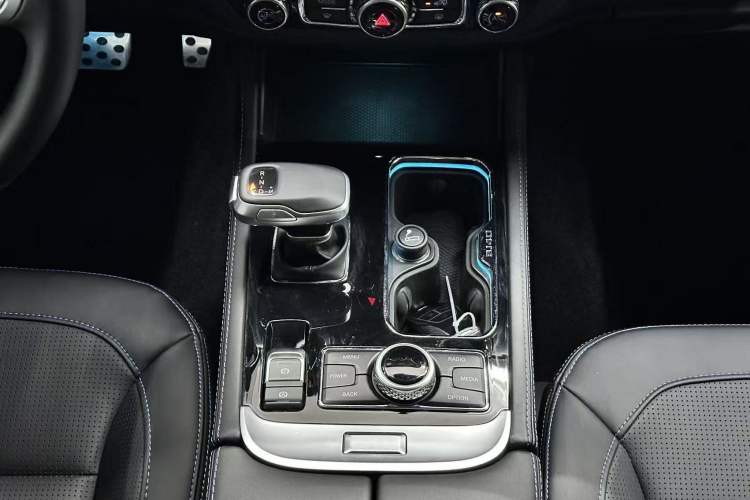 Used Beijing Auto BJ40 2020 2.0T Automatic Four-Wheel Drive Tribute Edition 2020 Xieke Version
