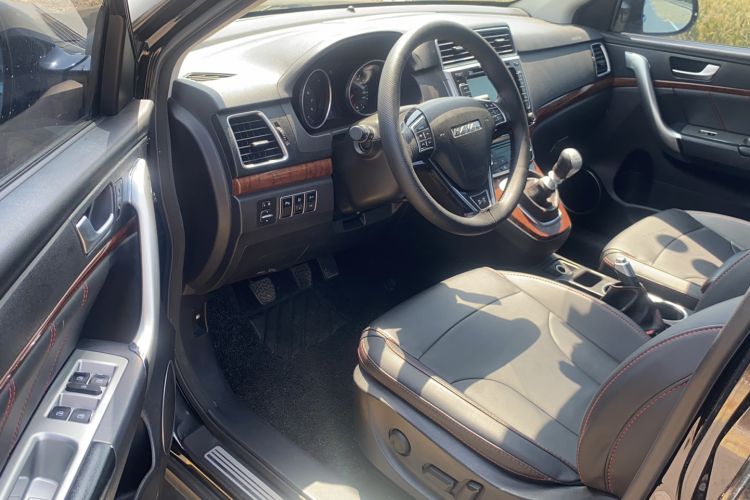 Used Haval H6 2017 Red-Label Sport Edition 1.5T Manual Two-Wheel Drive Elite Model
