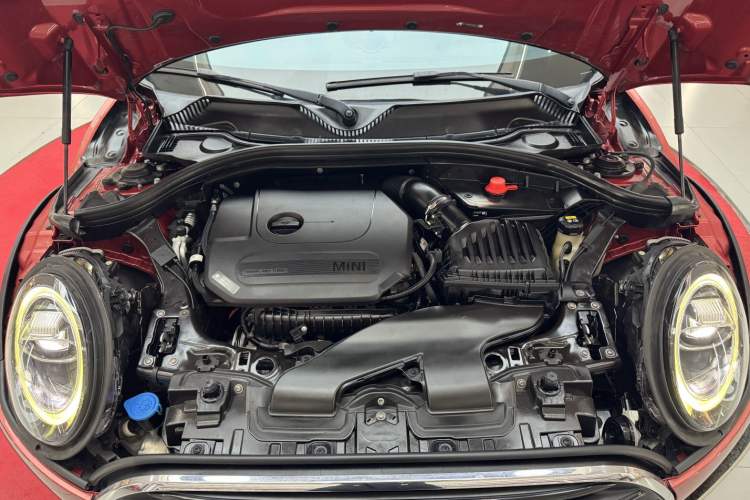 Used  Clubman 2021 1.5T COOPER Connoisseur
