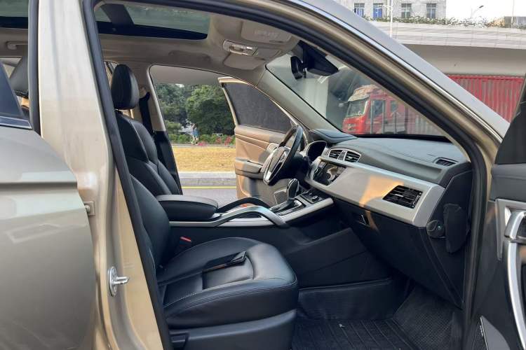 Used Geely Auto Emgrand X7 Sport 2016 1.8TD Automatic All-Wheel Drive Smart Version
