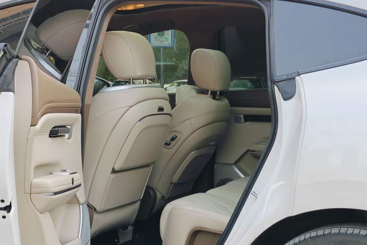 Used  HT 2024 825 Ultra-High Voltage LiDAR Edition
