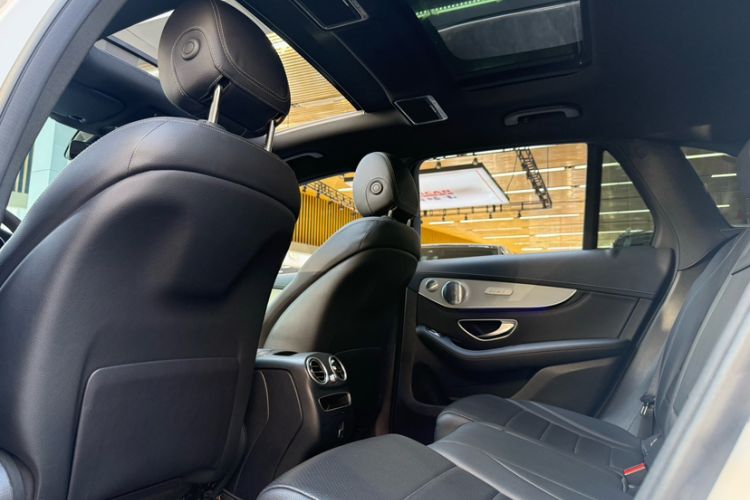 Used Mercedes-Benz GLC 2020 GLC 260 L 4MATIC Dynamic Model