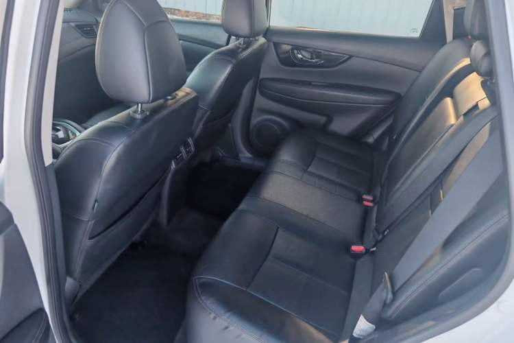 Used Nissan X-Trail 2019 2.0L CVT Smart Connect Comfort Edition 2WD
