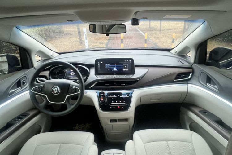 Used Buick GL8 2023 Land Executive Class Smart Enjoyment Model
