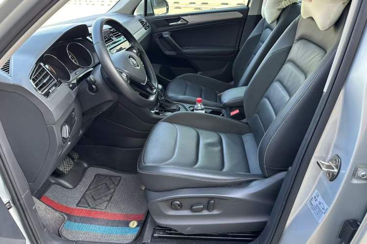 Used Volkswagen Tiguan L 2019 Revised 330TSI Automatic Two-Wheel Drive Smart & Luxury Edition China VI Standard
