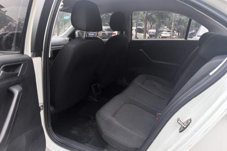 Used Volkswagen Jetta 2019 Dream Edition 1.5L Manual Fashion Version