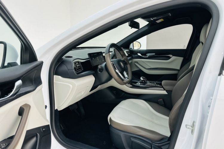 Used BYD Qin PLUS 2023 Champion Edition DM-i 55KM Leading Model
