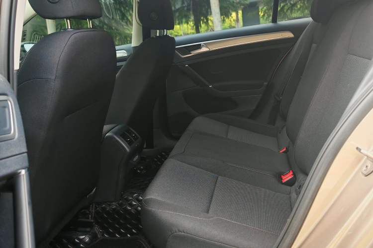 Used Volkswagen Golf 2019 200TSI DSG Comfort & Ambition Edition China VI Standard
