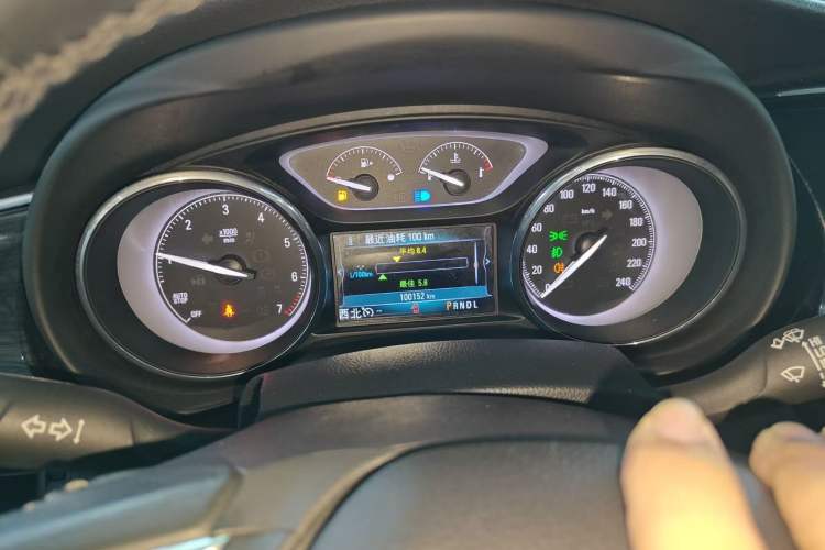 Used Buick Envision 2018 20T Two-Wheel Drive Luxury Model
