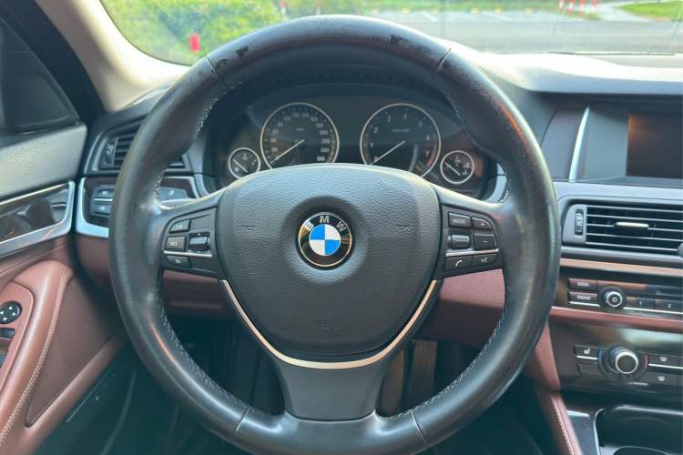 Used BMW 5 Series 2017 525Li Luxury Design Package
