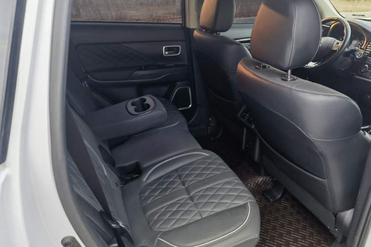 Used Mitsubishi Outlander 2021 Revised Version 2.0L Two-Wheel Drive Enjoyment Edition 5 Seats