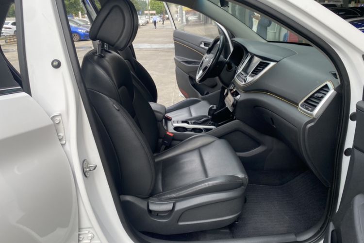 Used Hyundai Tucson 2015 1.6T Dual-Clutch Two-Wheel-Drive Smart Model
