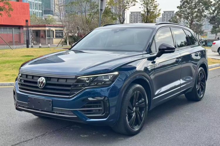 Used Volkswagen Touareg 2022 3.0 TSI Luxury Edition Black Diamond Sport Package