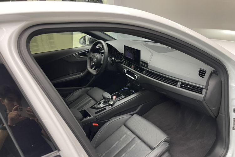 TDK.VehicleDetails.img