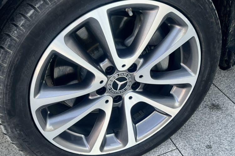 Used Mercedes-Benz E-Class 2019 E 260 L
