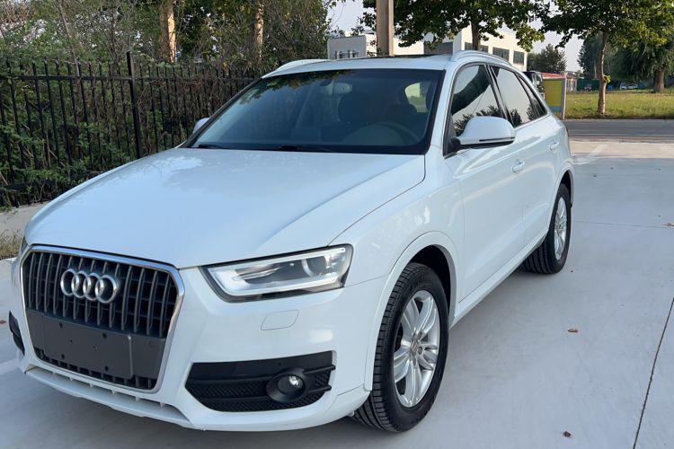 Used Audi Q3 2015 35 TFSI Comfort Model
