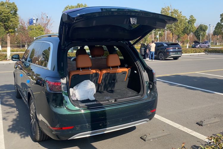 Used Hima AITO M9 2025 Extended-Range Ultra Version 52 kWh 6-Seater
