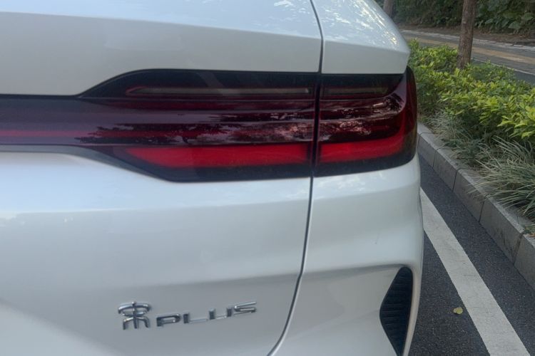 Used BYD Song PLUS New Energy 2023 Champion Edition EV 520KM Luxury Model
